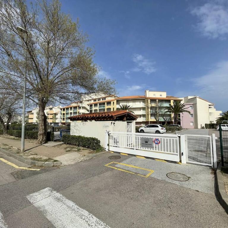 T3 Mezzanine, 6 pers, Piscine, Plage, Parking, Animaux OK - FR-1-106-67 - Apartment - 26