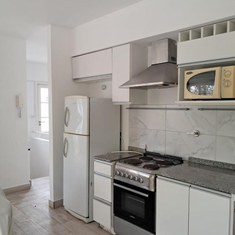 Upper-floor apartment, accessible via stairs - Apartamento de 1 dormitorio - 6