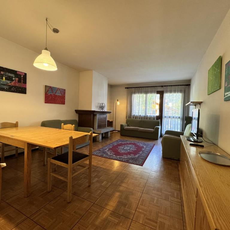 089 Ampio trilocale con doppi servizi, Giustino - Apartamento de 2 dormitorios - 1