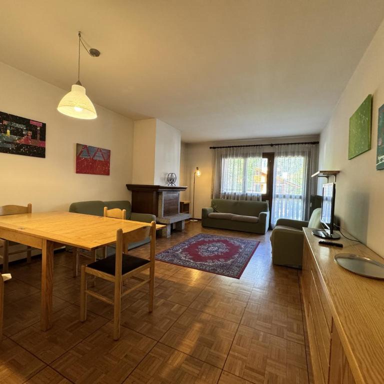089 Ampio trilocale con doppi servizi, Giustino - Apartamento de 2 dormitorios - 2