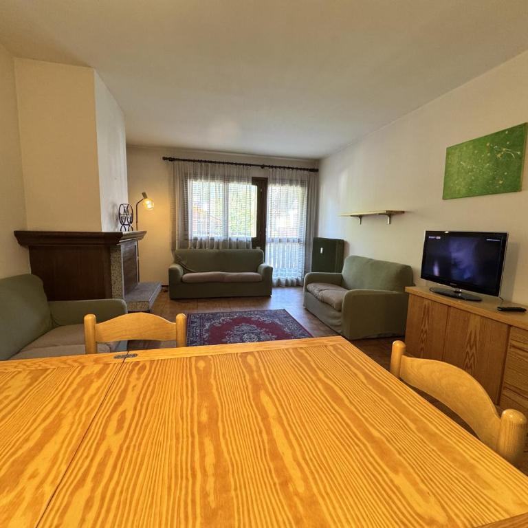 089 Ampio trilocale con doppi servizi, Giustino - Apartamento de 2 dormitorios - 3