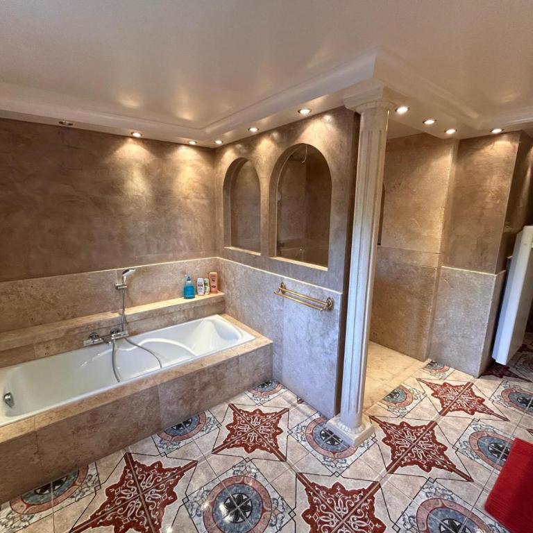 Luxury Villa and Panoramic View in Spéracèdes - Villa - 42