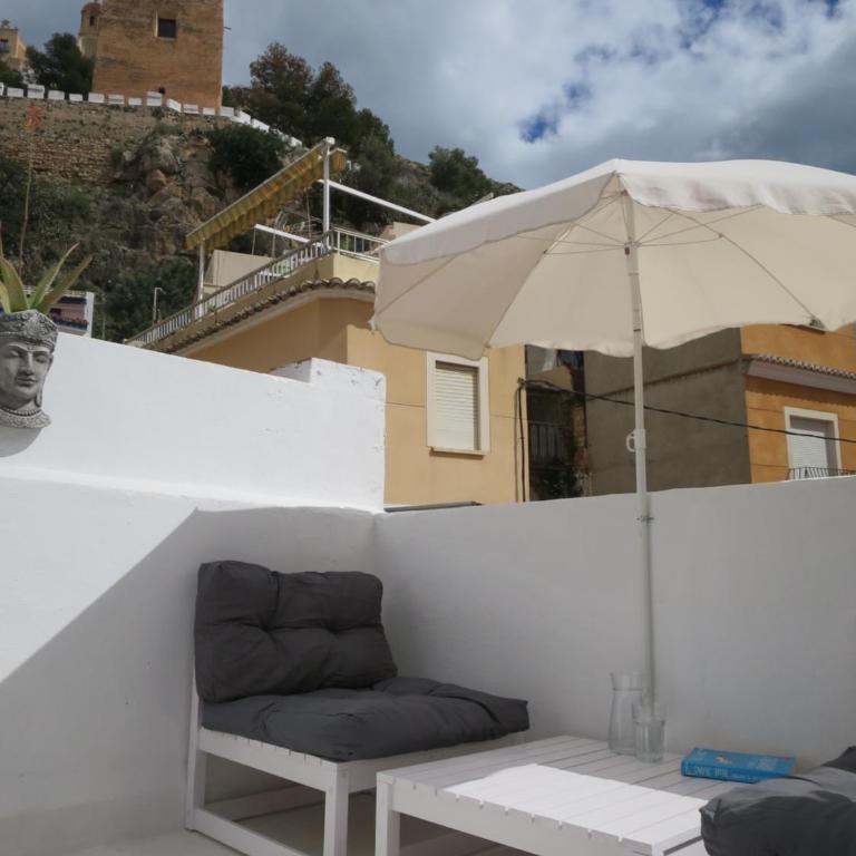 Casa al Castillo - charming & authentic townhouse - terrace with stunning castle views - Vacation Home - 13