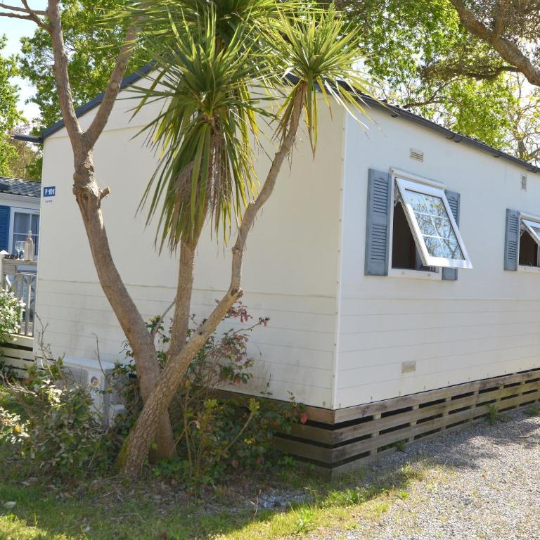 La Tribu Clim, Starlink & Proche Plages C' LA VIEconciergerie - Three-Bedroom Vacation Home - 36