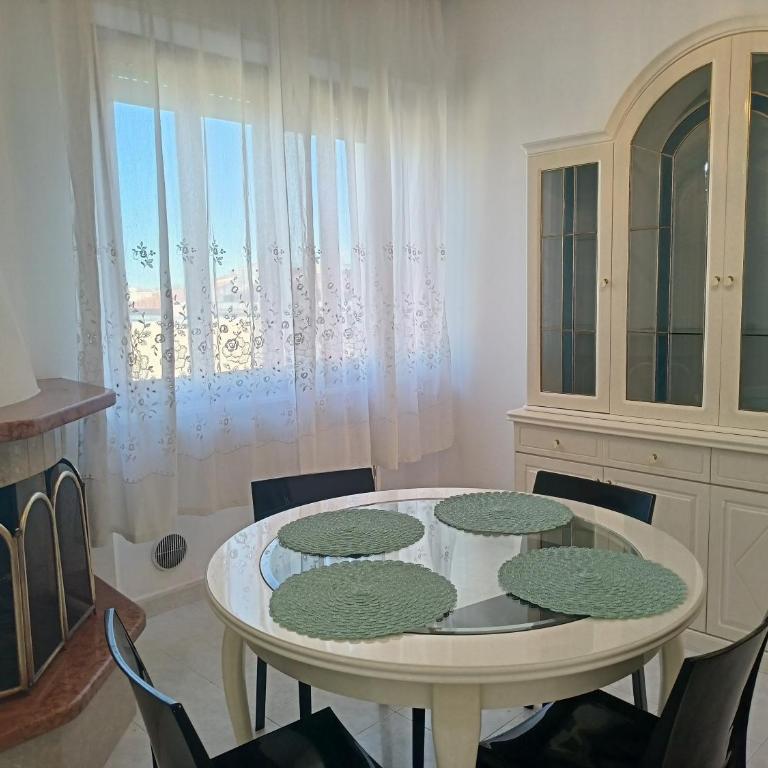 Appartamento Le Cochele - Three-Bedroom Apartment - 7