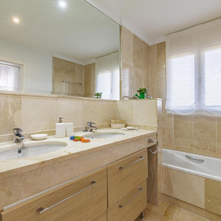 Luxury 2BR Resort Apt, Pools, Spa & Tennis - Apartamento de 2 dormitorios - 10