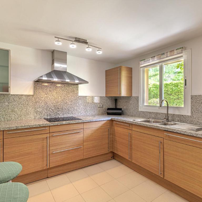 Luxury 2BR Resort Apt, Pools, Spa & Tennis - Apartamento de 2 dormitorios - 8