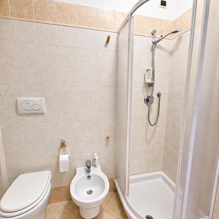 Casa Zara - Appartamento con 2 Camere da Letto - 9