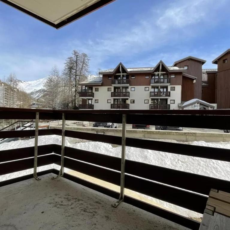 Oréades 101 sunny Renovated Apartment with Balcony Central Val dIsère - Appartamento - 11