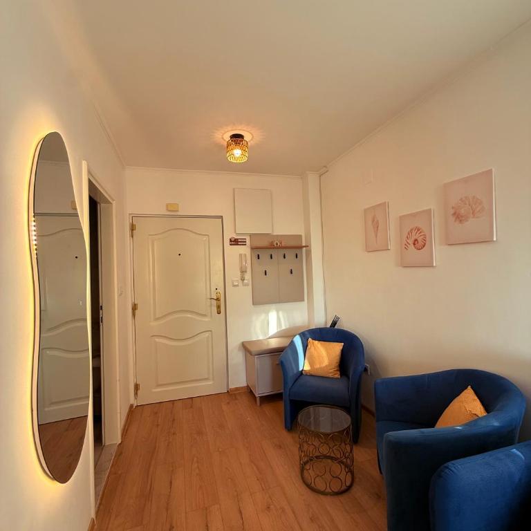 Dolce Blu - One-Bedroom Apartment - 4