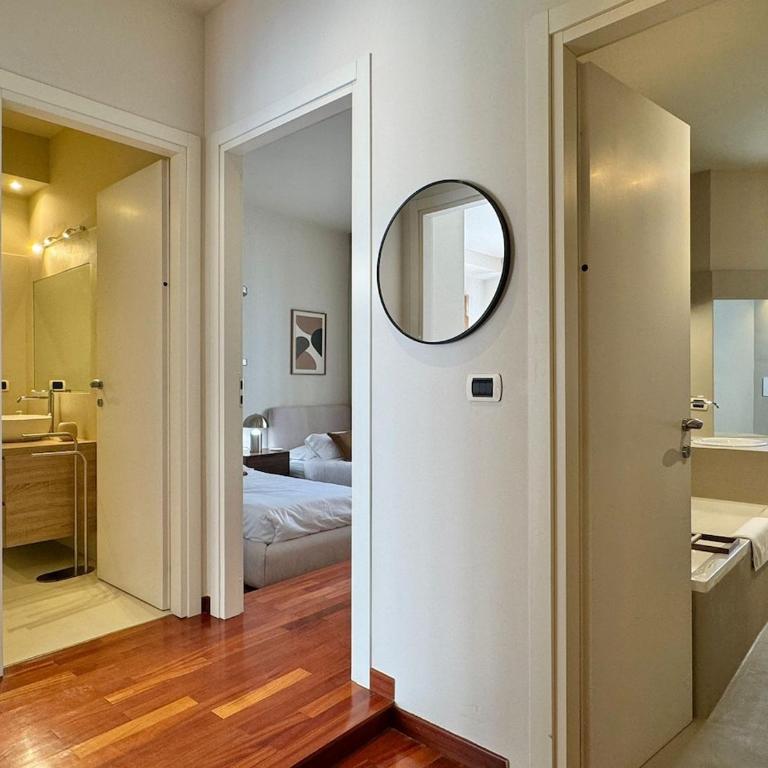 Living Regina Giovanna - Appartamento con 2 Camere da Letto - 5