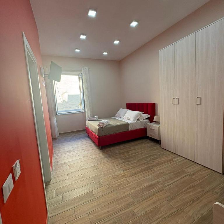Partenope Napoli Suites - Camera Tripla con Bagno Privato - 5