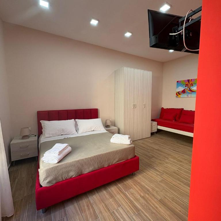 Partenope Napoli Suites - Camera Tripla con Bagno Privato - 11