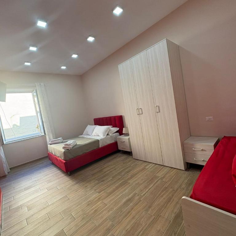 Partenope Napoli Suites - Camera Tripla con Bagno Privato - 2