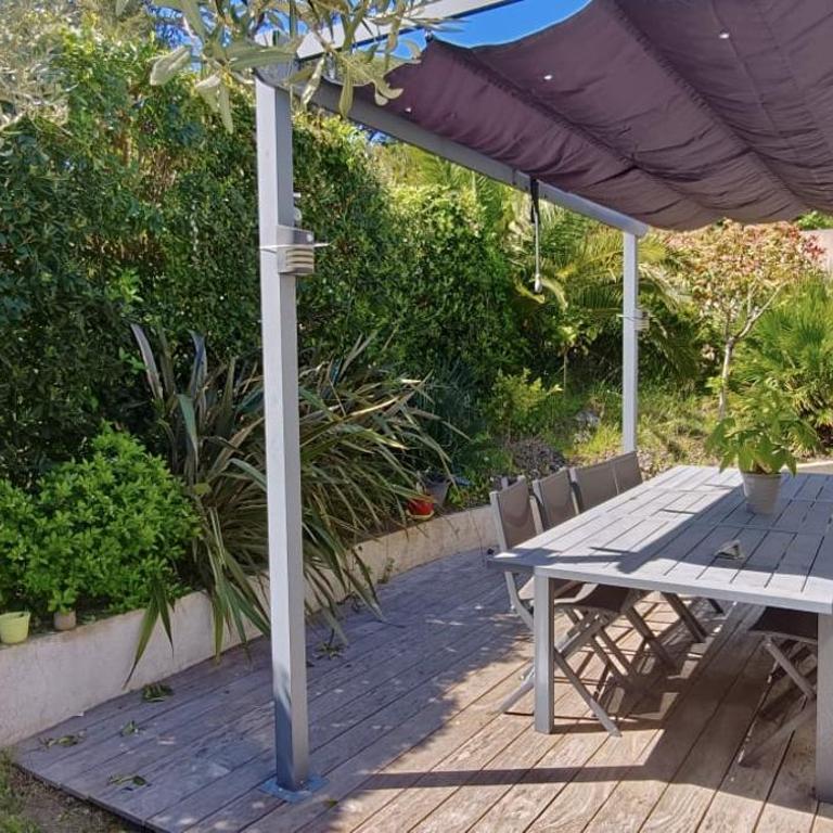 Luxurious air-conditioned 3-bedroom villa with swimming pool and garden - Villa mit 3 Schlafzimmern - 7