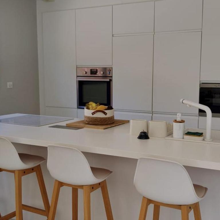 Luxurious air-conditioned 3-bedroom villa with swimming pool and garden - Villa mit 3 Schlafzimmern - 11