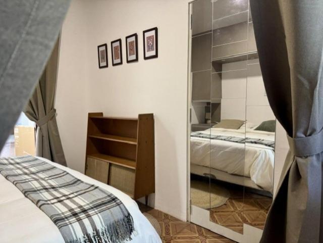 Encantadora Casa Grande & Luminosa en el Centro de la Ciudad - Casa de 3 dormitorios - 10