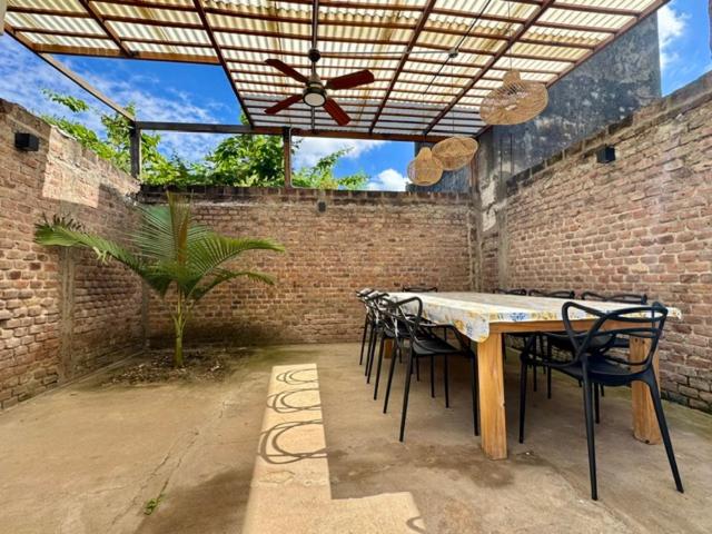 Encantadora Casa Grande & Luminosa en el Centro de la Ciudad - Casa de 3 dormitorios - 28