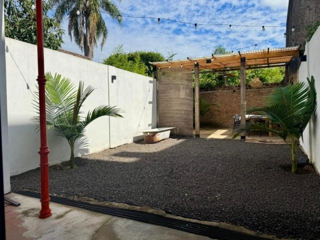 Encantadora Casa Grande & Luminosa en el Centro de la Ciudad - Casa de 3 dormitorios - 23