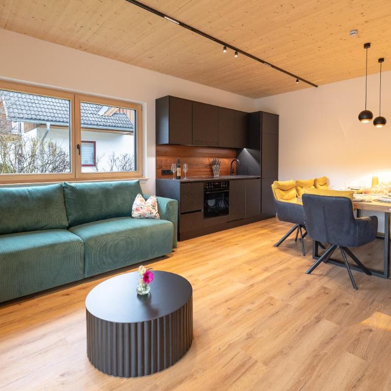 dein Dahoam Boutique Appartements - Three-Bedroom Apartment - 4