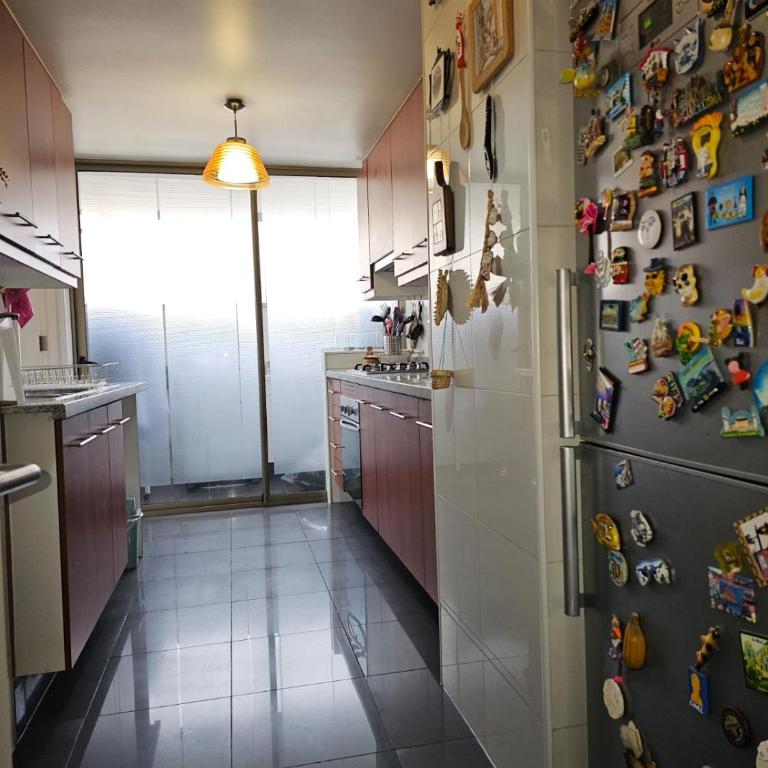 Espectacular Depto en Parque Brasil, Ideal para Exponor - Three-Bedroom Apartment - 14