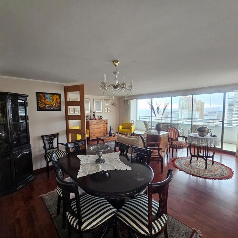 Espectacular Depto en Parque Brasil, Ideal para Exponor - Three-Bedroom Apartment - 20