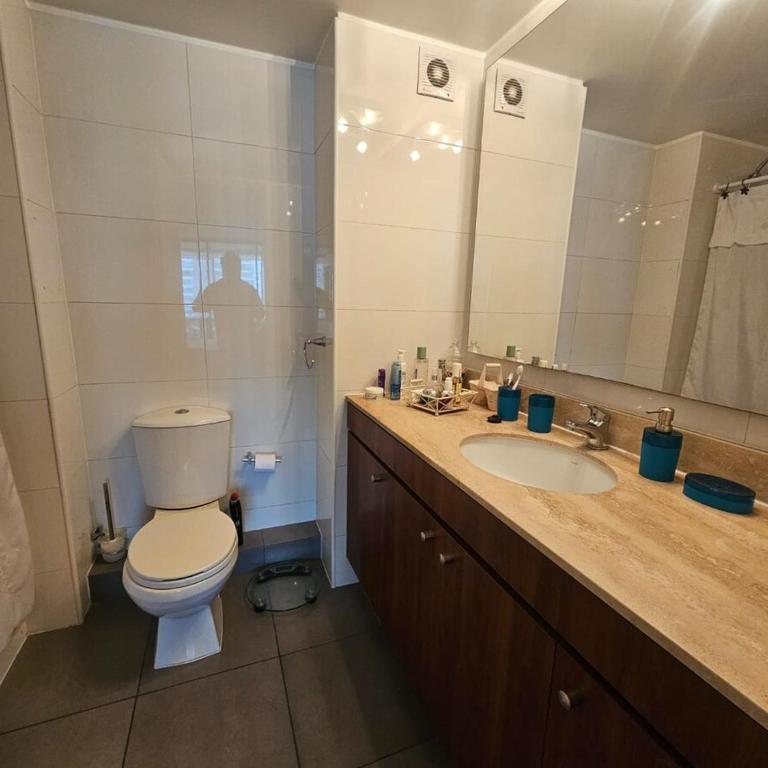 Espectacular Depto en Parque Brasil, Ideal para Exponor - Three-Bedroom Apartment - 24