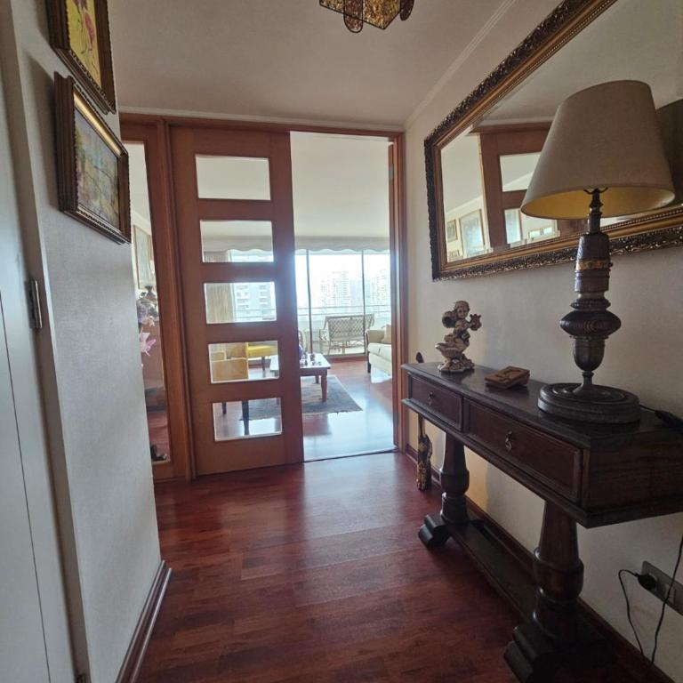 Espectacular Depto en Parque Brasil, Ideal para Exponor - Three-Bedroom Apartment - 25