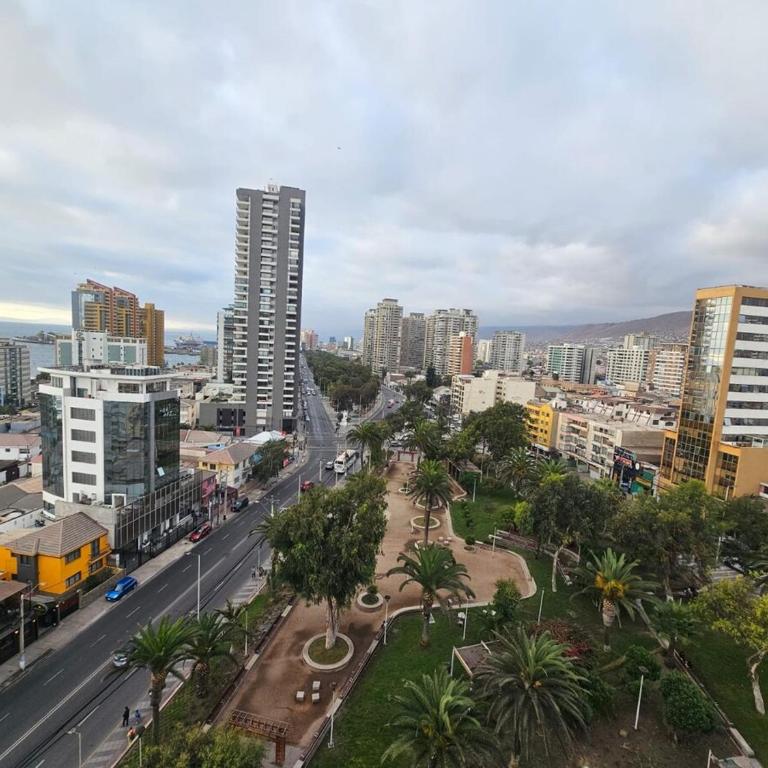Espectacular Depto en Parque Brasil, Ideal para Exponor - Three-Bedroom Apartment - 33