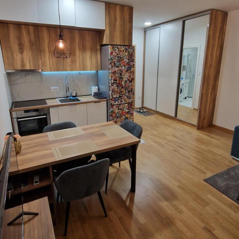 Modern Studio in Atrium Residence - One-Bedroom Apartment - 5