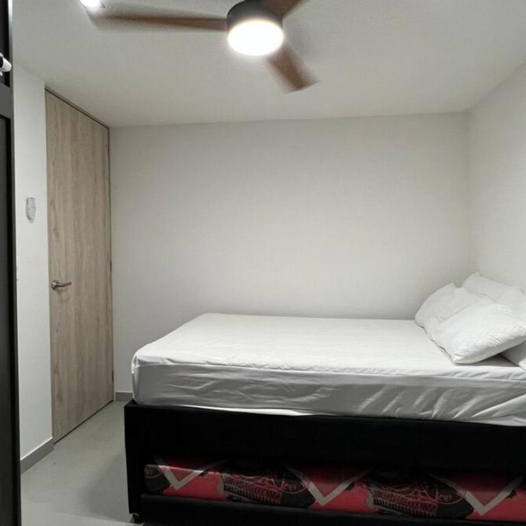 Apto vacacional, piscina, jacuzzi, turco, sauna - Apartamento de 2 dormitorios - 6