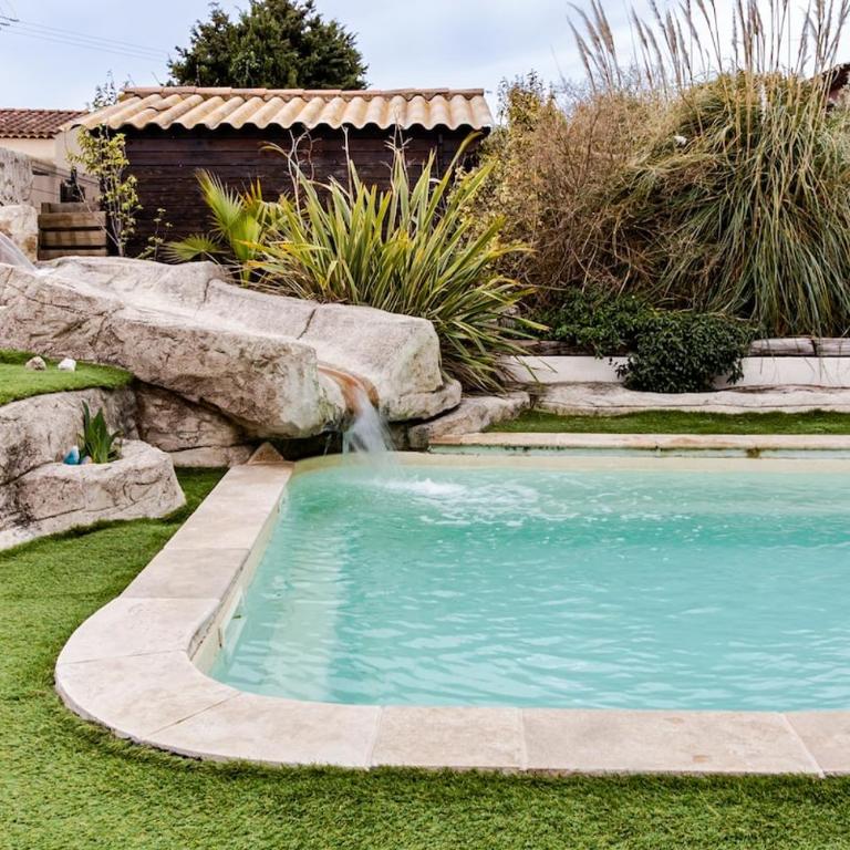 Villa on a 1,000 m plot, swimming pool, air condi - Five-Bedroom House - 40