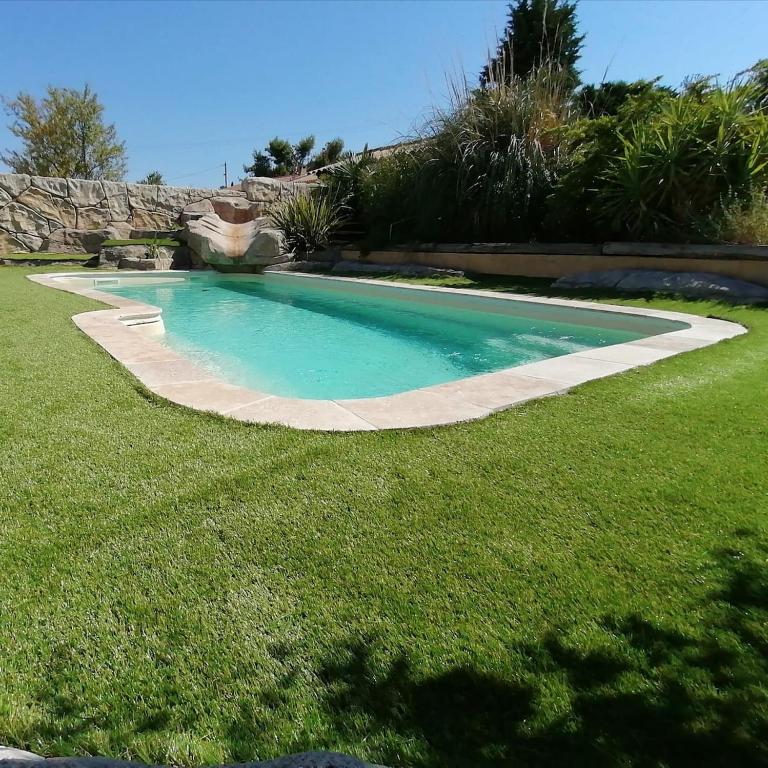 Villa on a 1,000 m plot, swimming pool, air condi - Five-Bedroom House - 50
