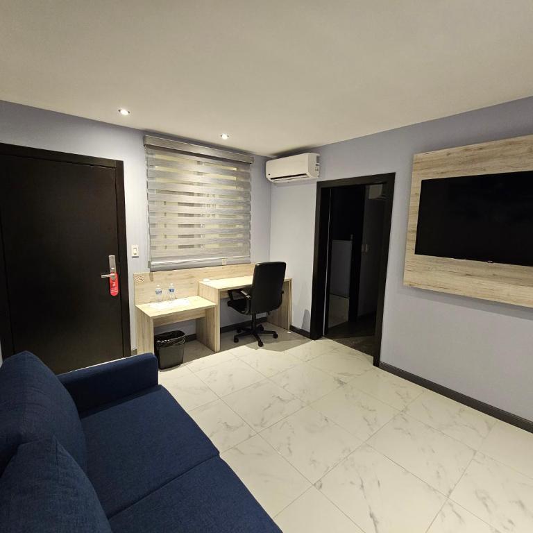 Hangar Inn TJ - Aeropuerto - Suite Deluxe con cama extragrande - 7
