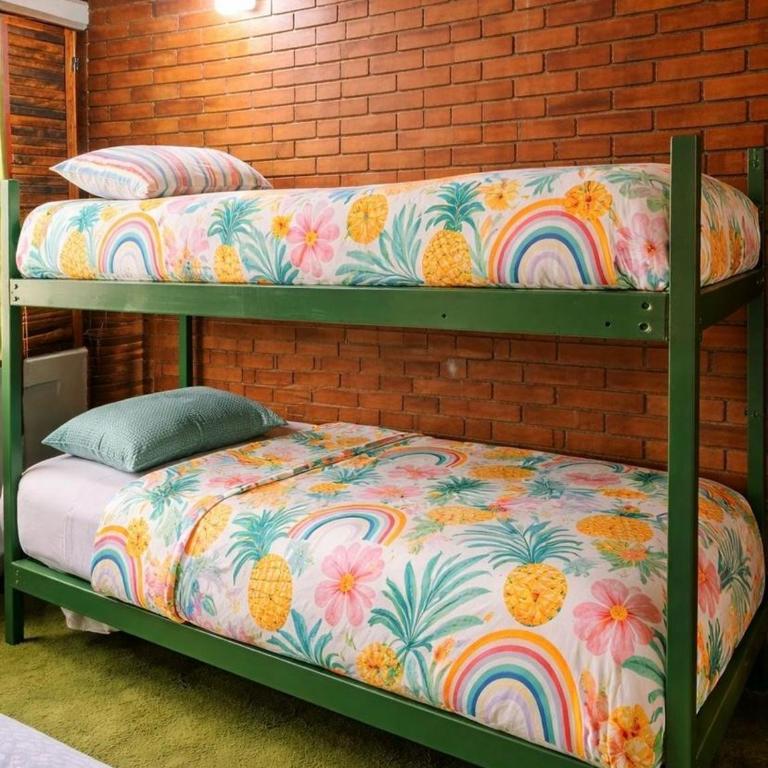 OlasHostel - Economy Quadruple Room - 4