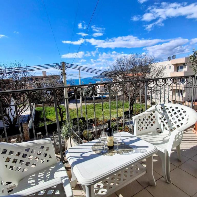 Bar Sunny Paradise - One-Bedroom Apartment - 13