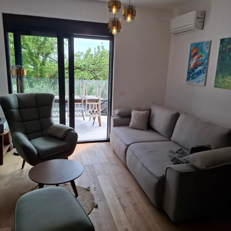 Mias - One-Bedroom Apartment - 2
