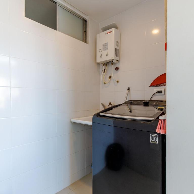 Apartamento de tres alcobas - Three-Bedroom Apartment - 59