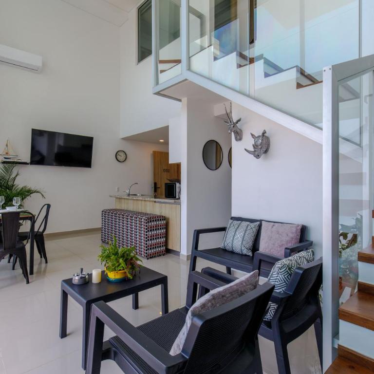 Apartamento de tres alcobas - Three-Bedroom Apartment - 4
