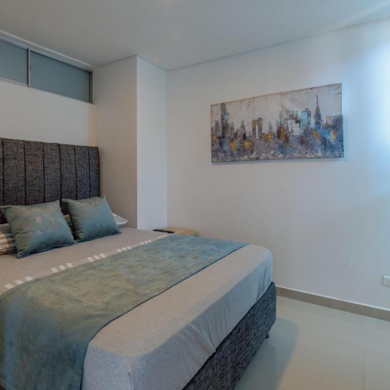 Apartamento de tres alcobas - Three-Bedroom Apartment - 23