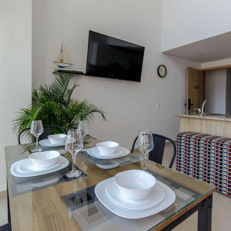 Apartamento de tres alcobas - Three-Bedroom Apartment - 38