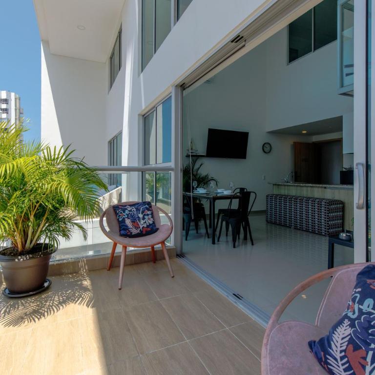 Apartamento de tres alcobas - Three-Bedroom Apartment - 39