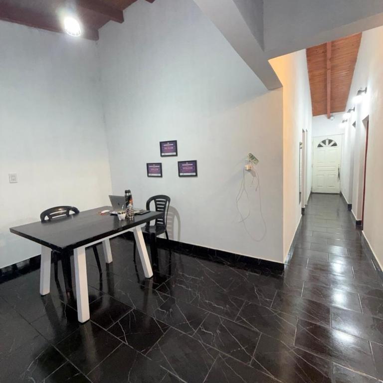 Esquina Hostel - Single Bed in Mixed Dormitory Room - 2