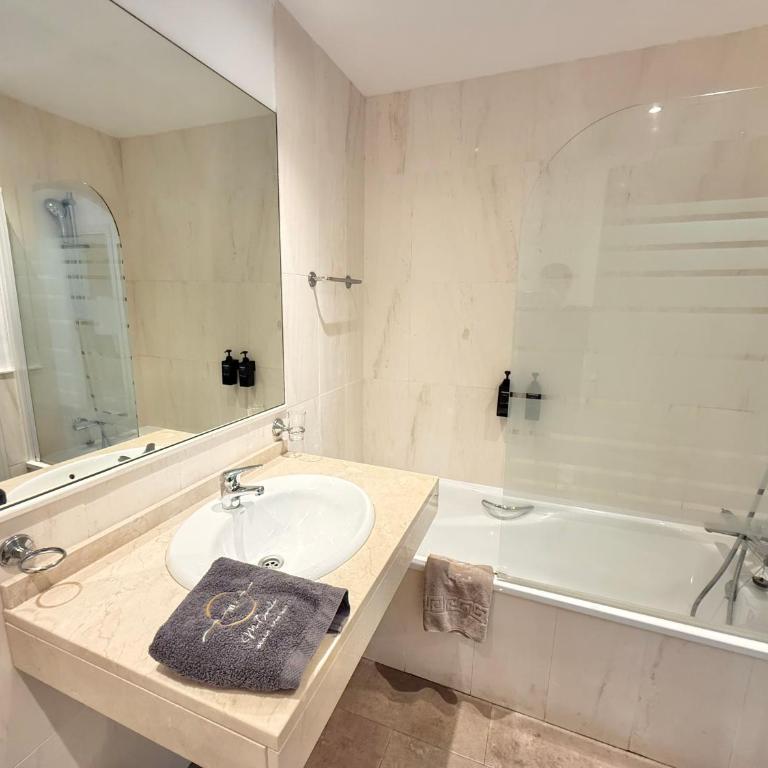 MI CAPRICHO BEACHFRONT 211 - Apartment with sea view - Costa del Sol - Apartamento de 2 dormitorios - 44