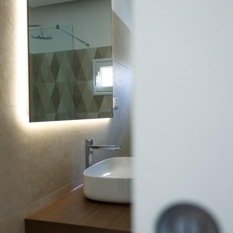 Sogno sul Mare - Appartamento con 2 Camere da Letto, Balcone e Vista mare - 13