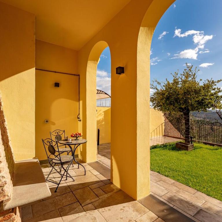 16th-Century Tuscan Apartment with Vaults & Views-Grifone Bianco - Appartamento con 1 Camera da Letto - 1