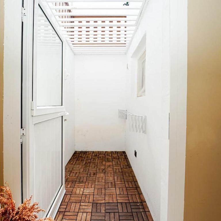 Luxury 4BR Bungalow with Pool, BBQ and AC - Four-Bedroom House - 3