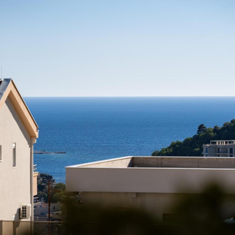 Hillside Apartments - Studio with Terrace - 9