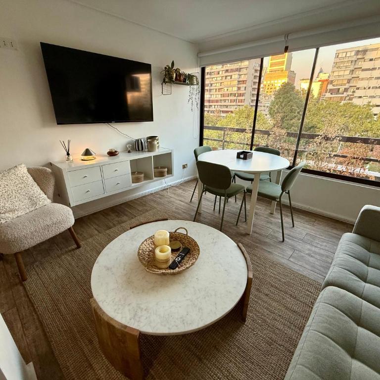 Luminoso y central dpto Duplex en barrio El Golf - Costanera Center - Apartamento de 2 dormitorios con vistas a la ciudad - 4