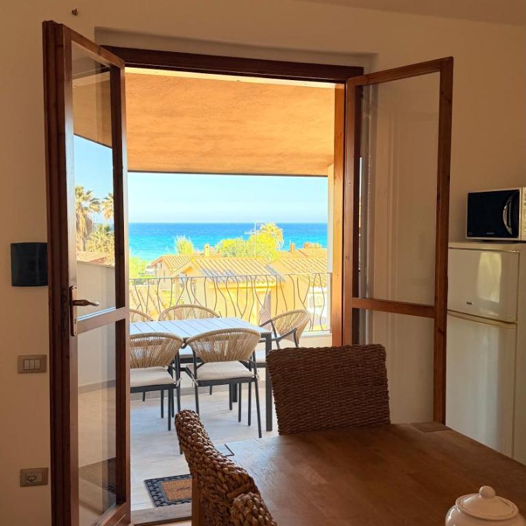 Villa Mimose 100m from the beach - Casa con 3 Camere da Letto - 2